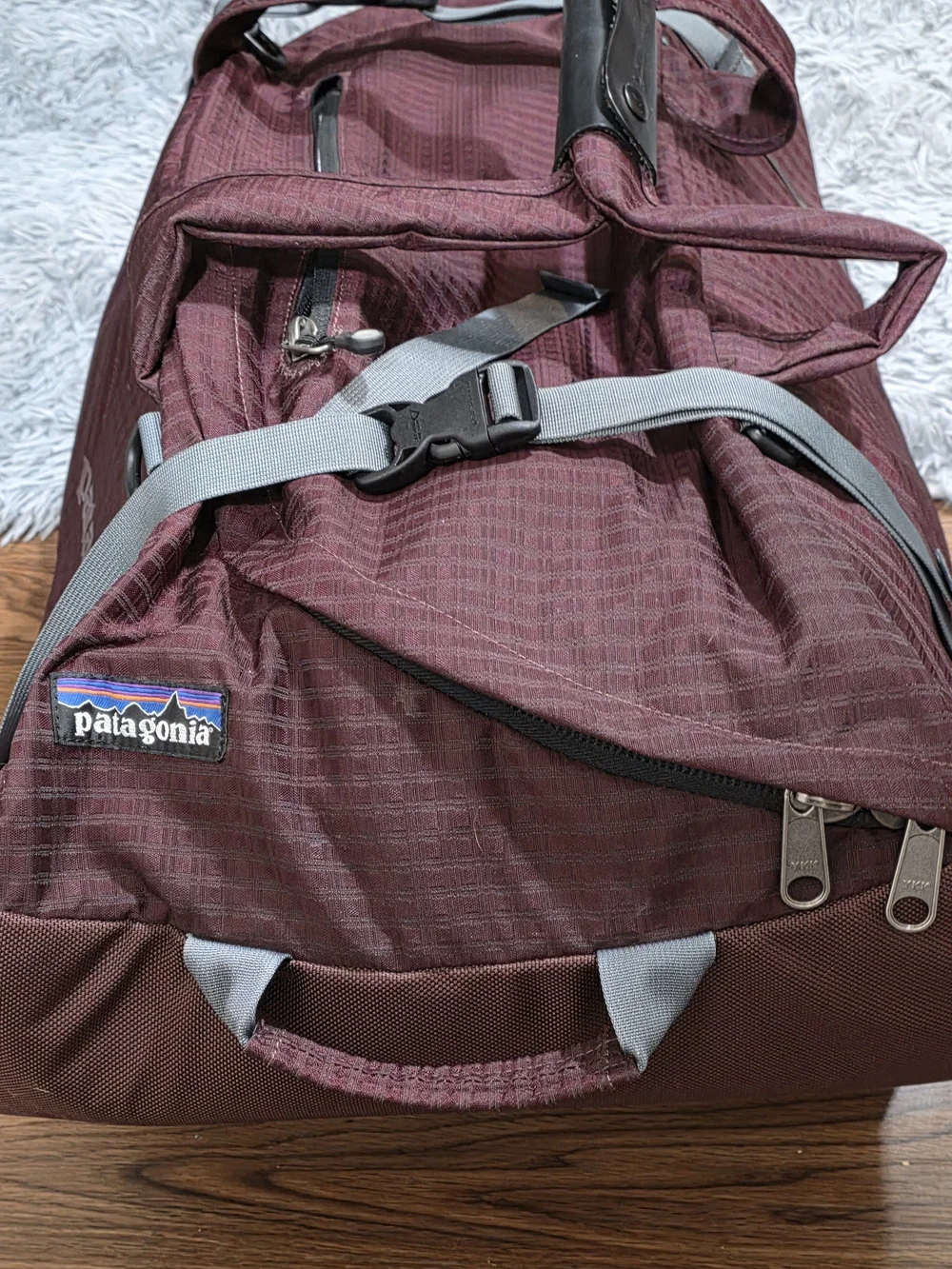 Vintage 2007 Patagonia Black Hole Duffel 90L - Plum Grid (Excellent Condition)